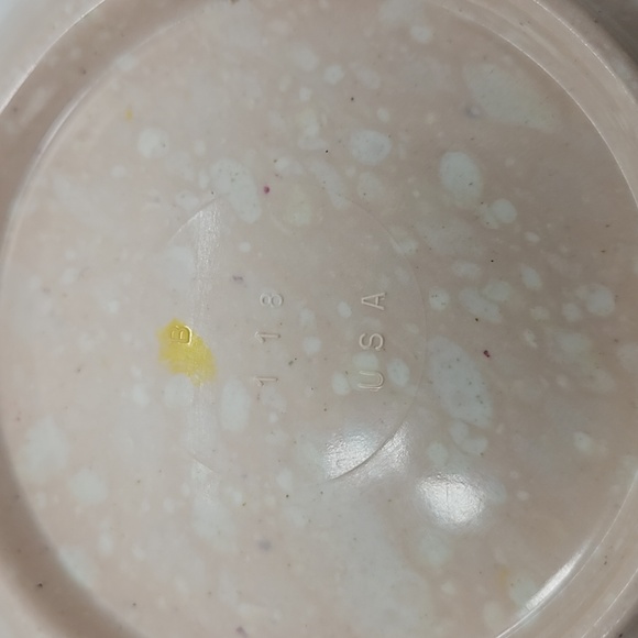 FINAL PRICE Vintage Texas Ware Tan Melamine Confetti 9 3/4 in. Bowl - Picture 4 of 4